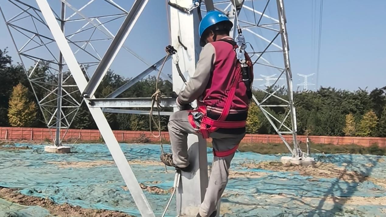 1765527687462018940.jpg 電網(wǎng)爬塔3.jpg